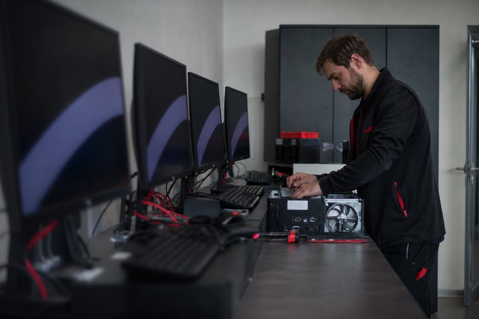 Príprava novej výpočtovej techniky pre firemného zákazníka